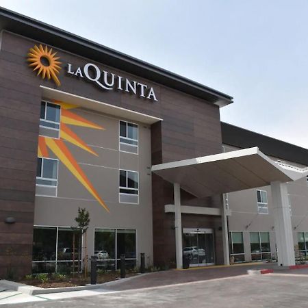 La Quinta Inn & Suites By Wyndham San Bernardino Bagian luar foto
