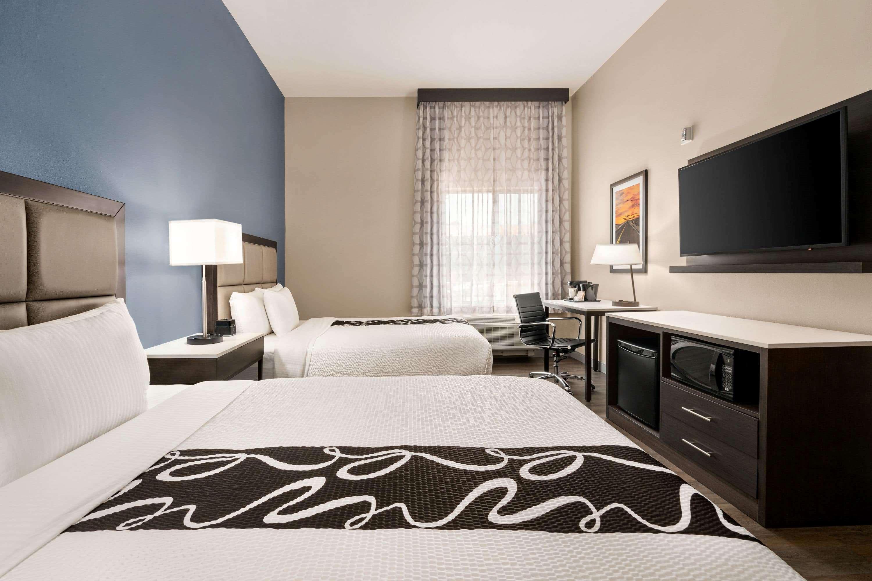 La Quinta Inn & Suites By Wyndham San Bernardino Bagian luar foto
